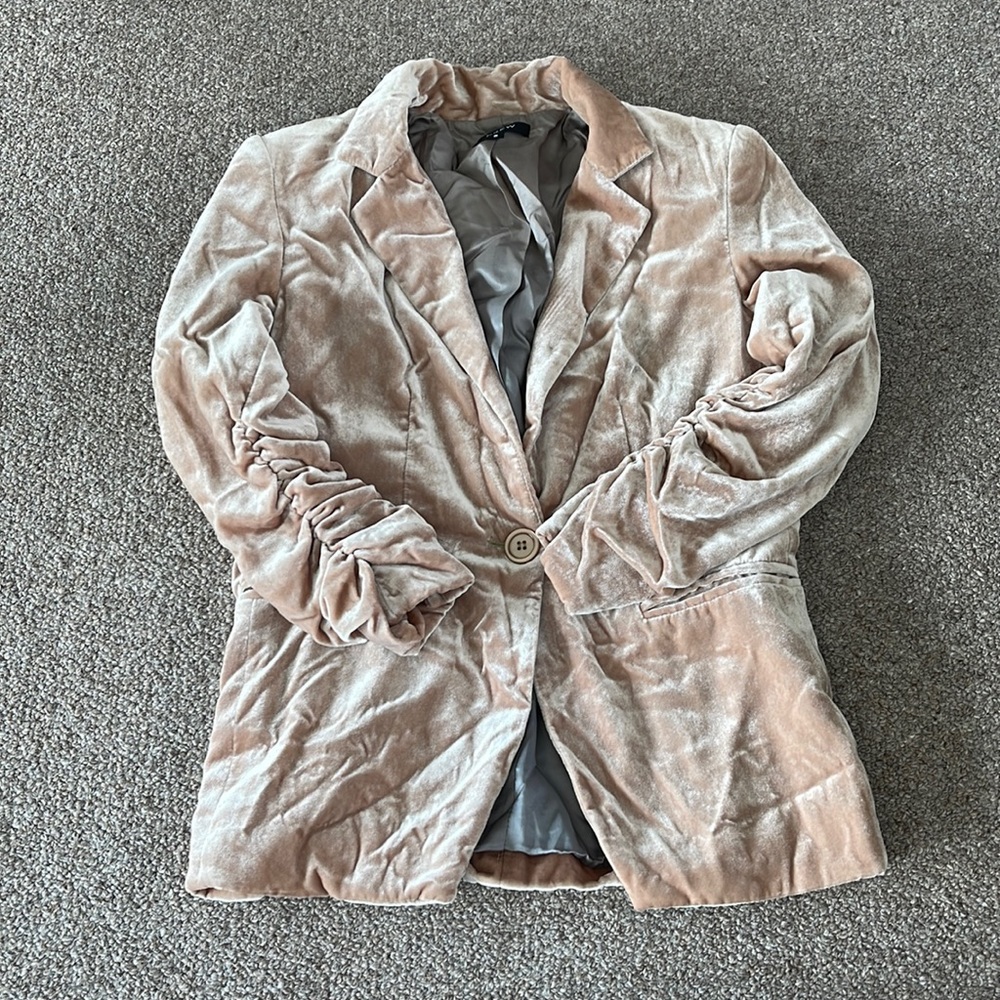 Drew velvet blazer